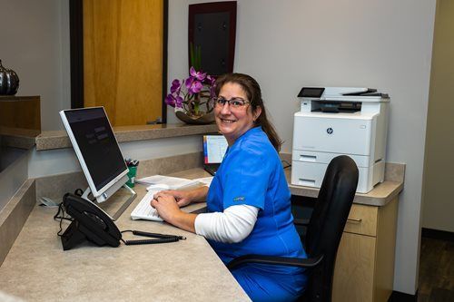 Alicia King, Office Manager