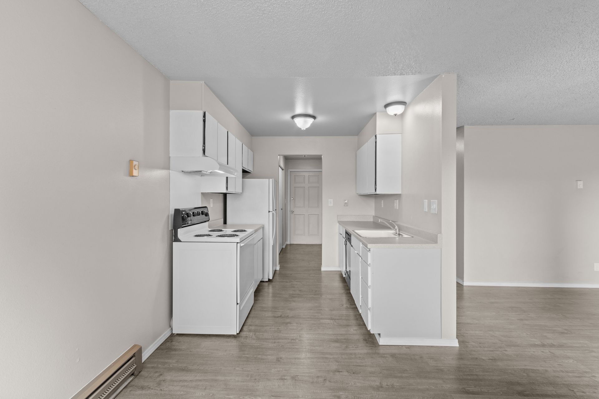 Ample cabinet space