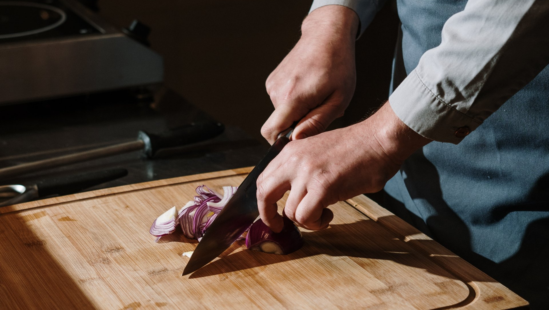 Kitchen-Hand, Cook: Full/Part-Time (Nagoya)