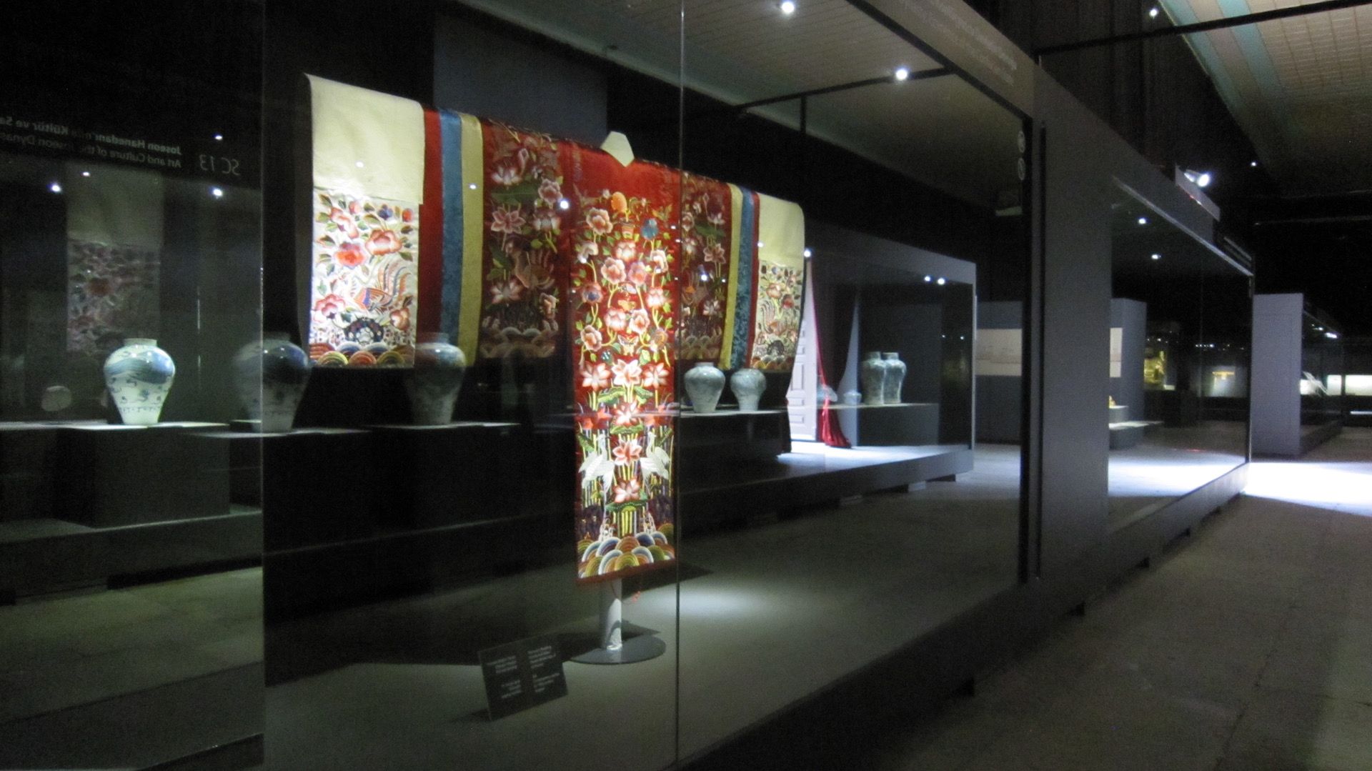 ismail Hamdi Gurler -The Grace - Korean Exhibition - Topkapi palace - The Imperial House