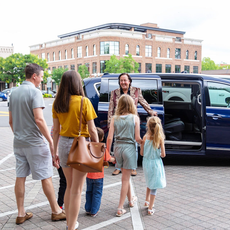 Chuck & A Family on Driving Tour in Franklin