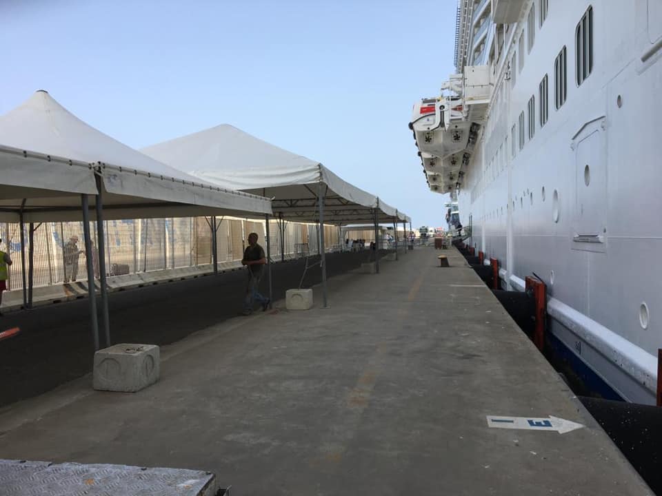 stand e gazebo per eventi realizzati all'esterno