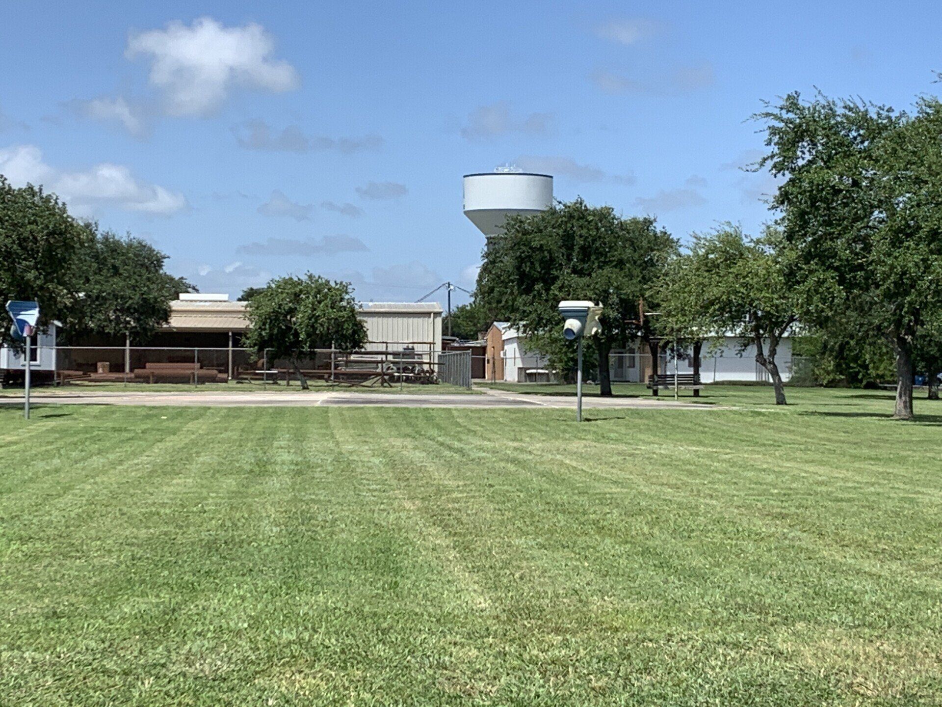 Commercial Lawn Care Services Near You Commercial Lawn Care Services Near You