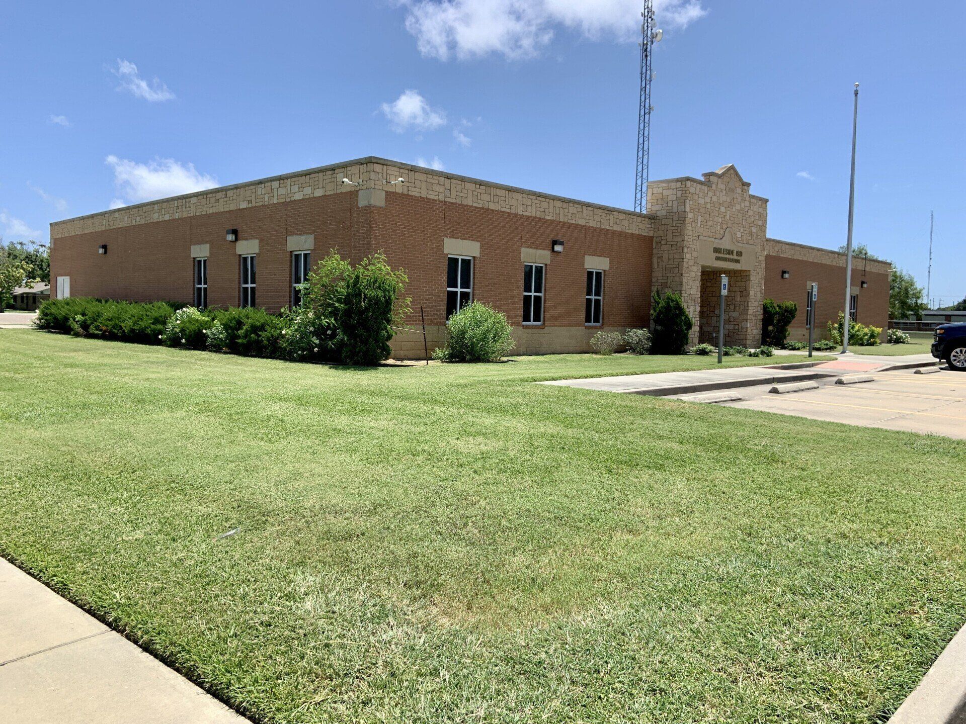 School Lawn Maintenance Services Near You School Lawn Maintenance Services Near You