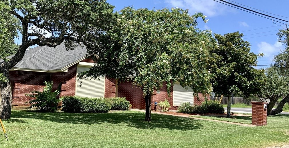 Lawn Care Professionals in Ingleside, TX Lawn Care Professionals in Ingleside, TX