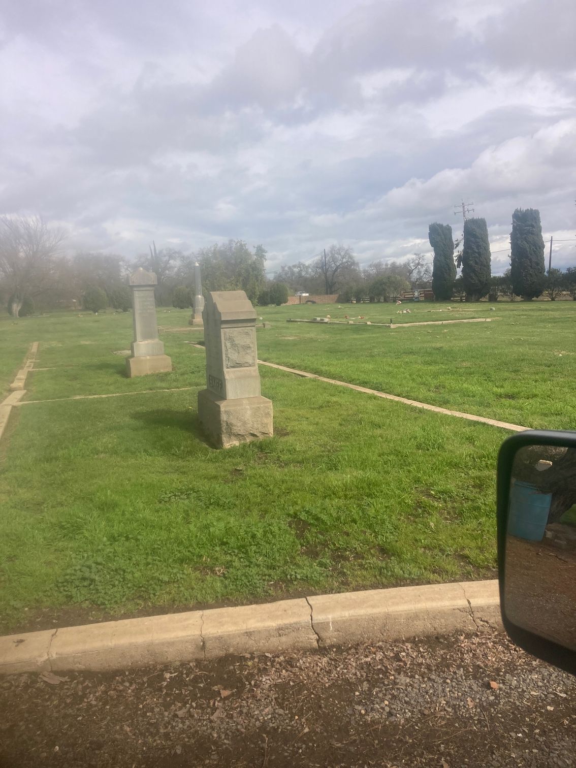 Farmington Memorial Park Cemetery grounds CA