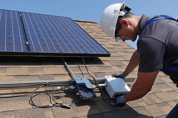 solar roof installation