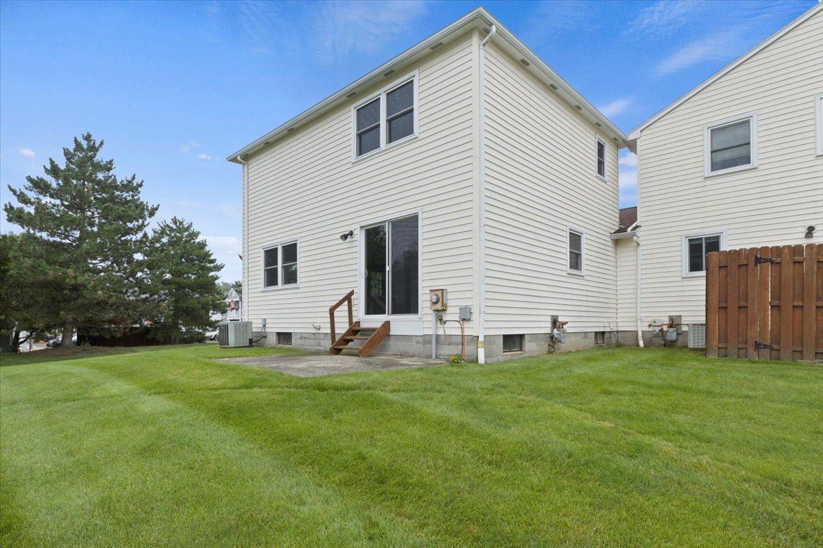 Summit Knolls Apartments & Townhomes Photo Gallery