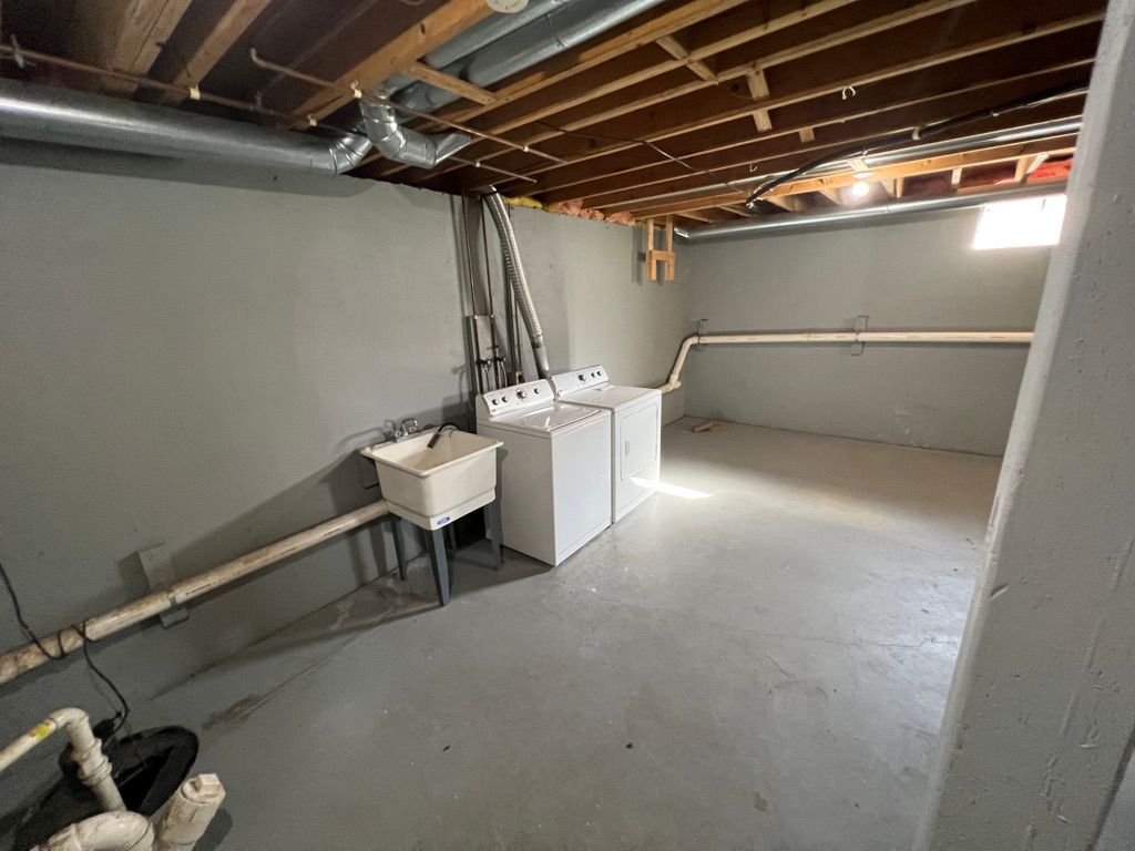 Summit Knolls Apartments & Townhomes Photo Gallery