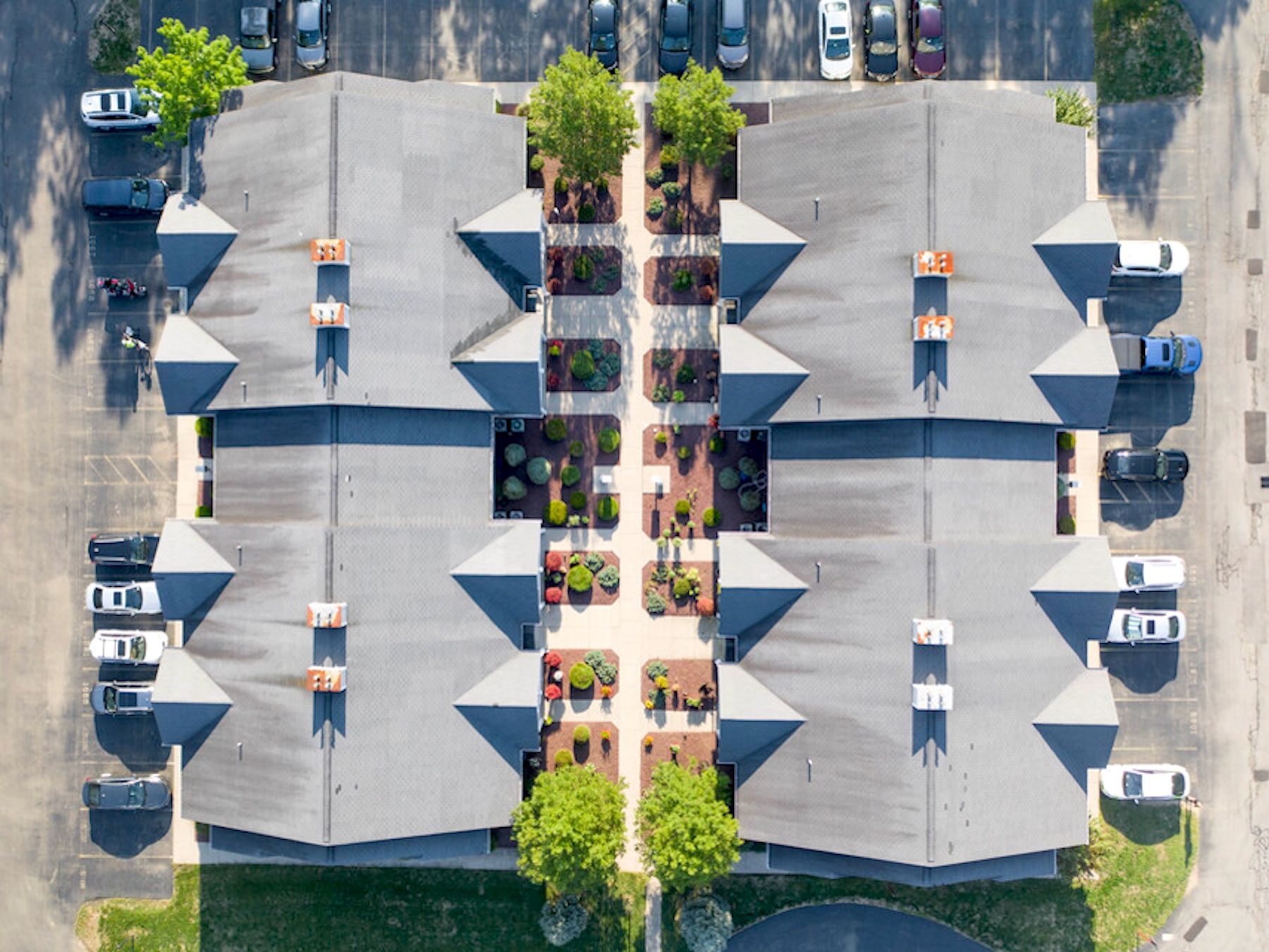 Summit Knolls Apartments & Townhomes Photo Gallery