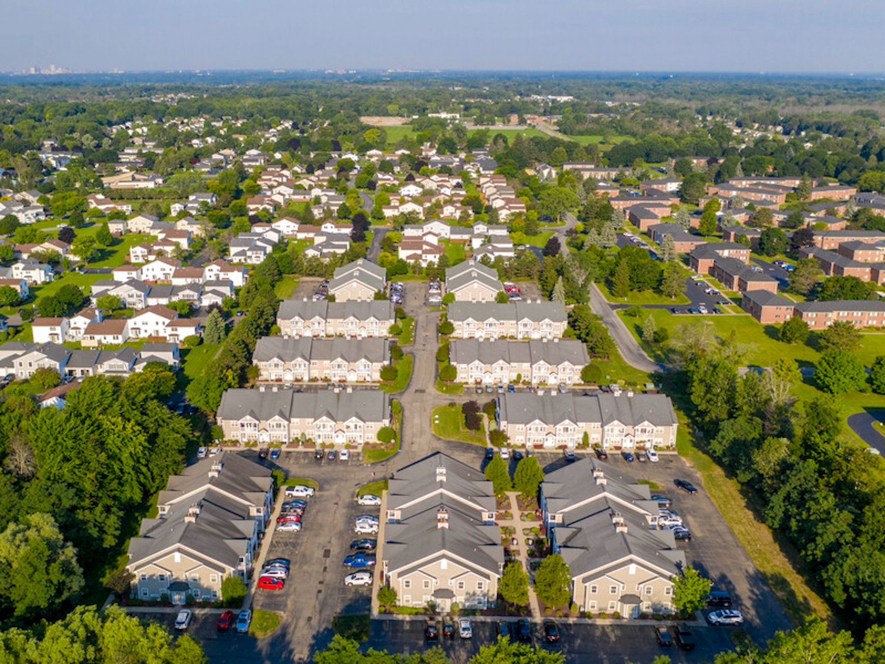 Summit Knolls Apartments & Townhomes Photo Gallery