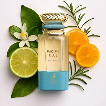 Frasco y caja de Eau de Parfum PACIFIC BLUE en un envase de color verde azulado y dorado.