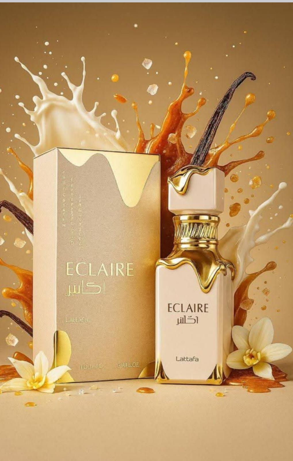 Frasco y caja de perfume Eclaire en color beige cálido con salpicaduras de crema y flores.