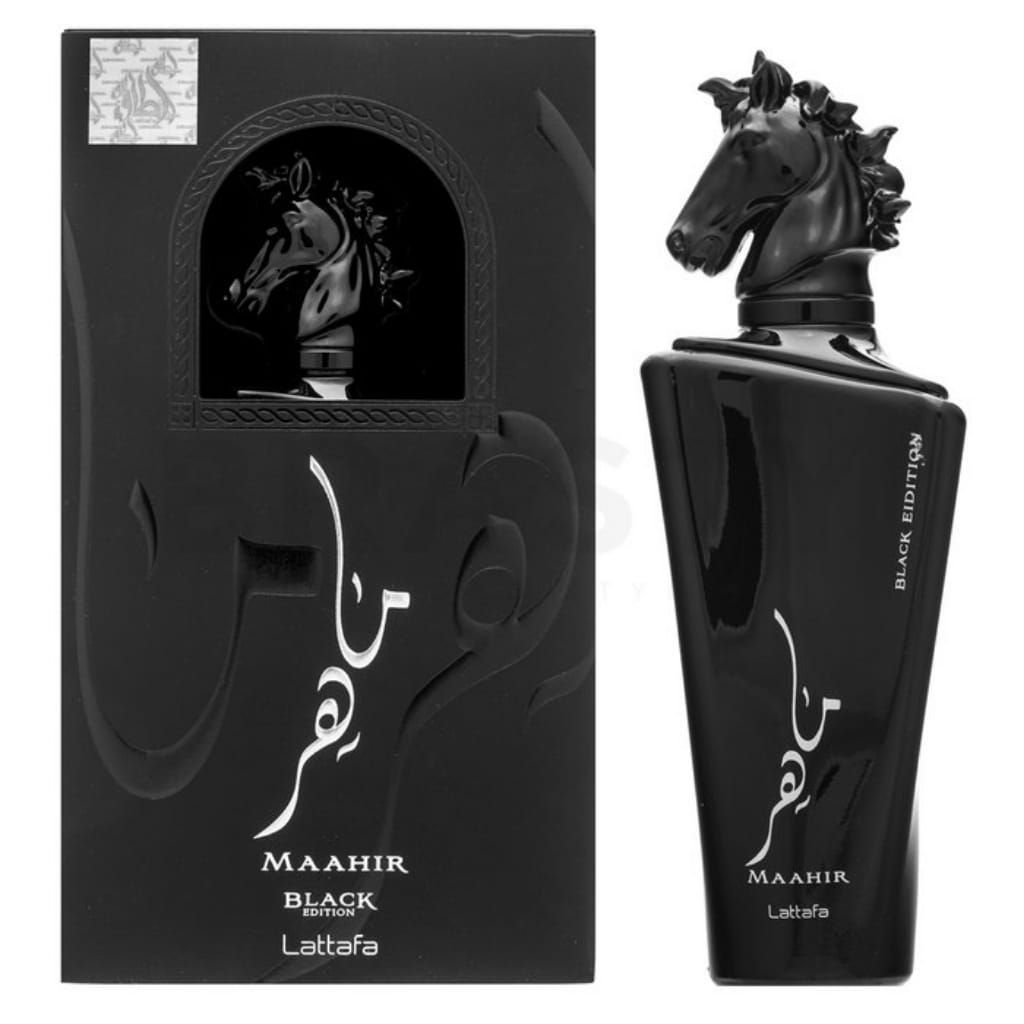 Caja y frasco de perfume Black Maahir Black Edition con tapón de cabeza de caballo negro.
