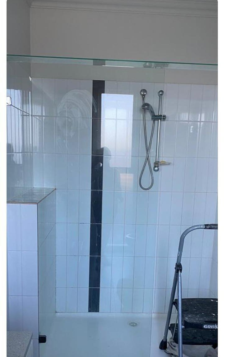 Before Changing Shower – Melbourne, VIC – Catco Plumbing