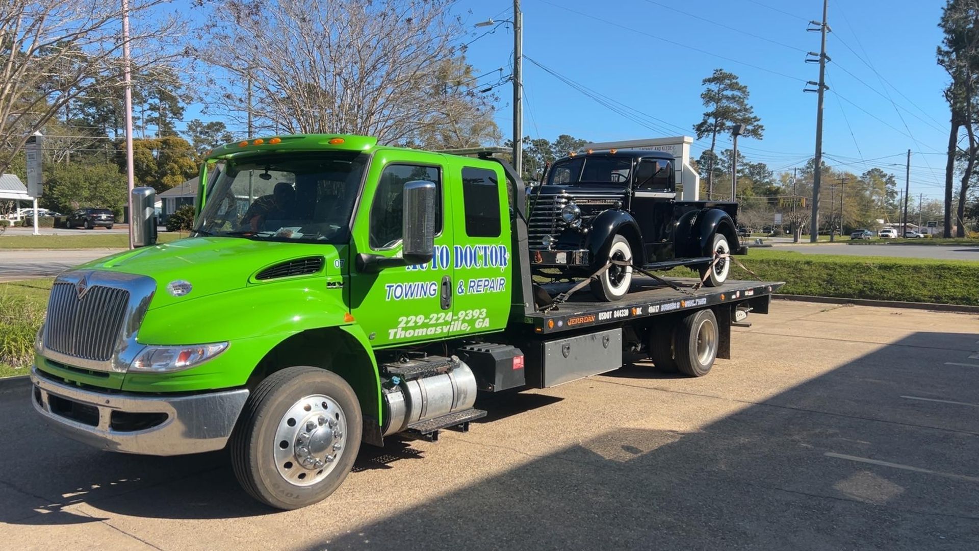 Tow truck 