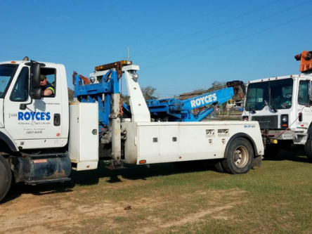 Tow truck 
