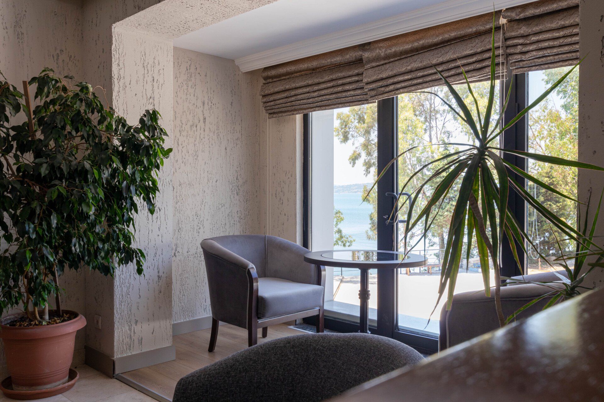 Vira Otel Suites, Iletisim, Rezervasyon