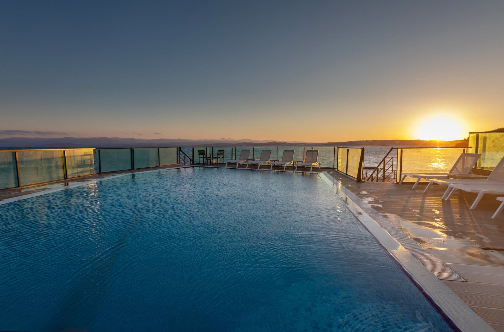 Vira Otel Suites | Pool