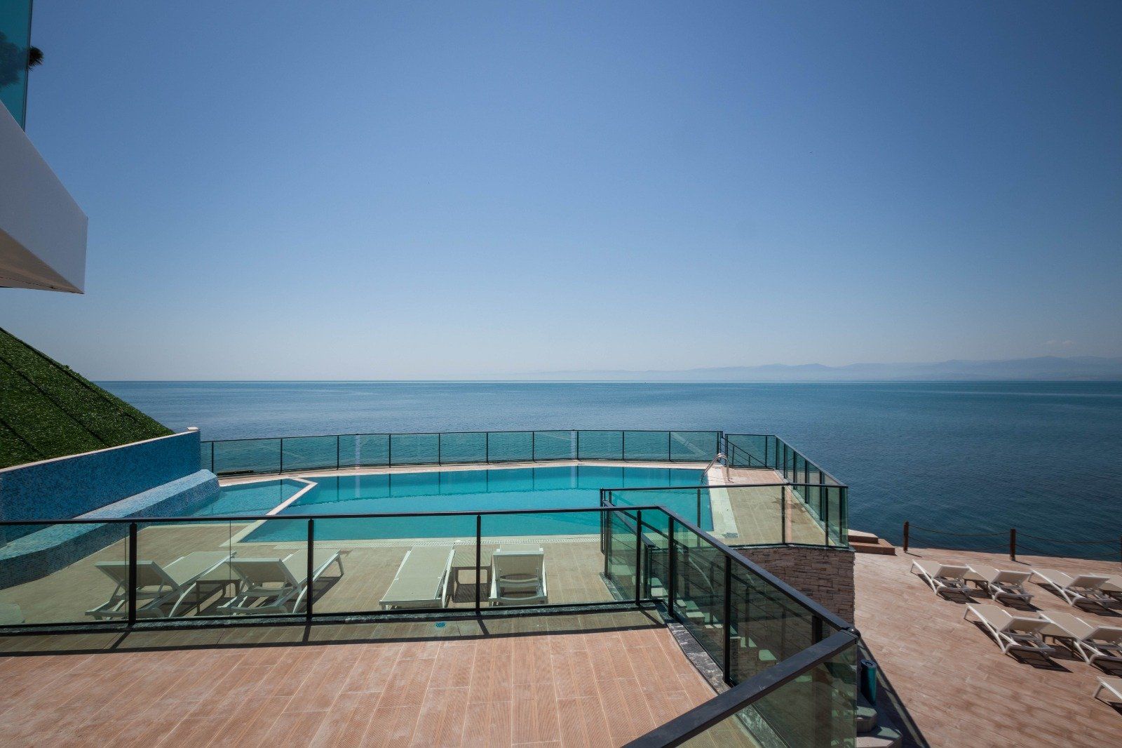 Vira Otel Suites, Sinop, Galeri, Iskele ve Havuz