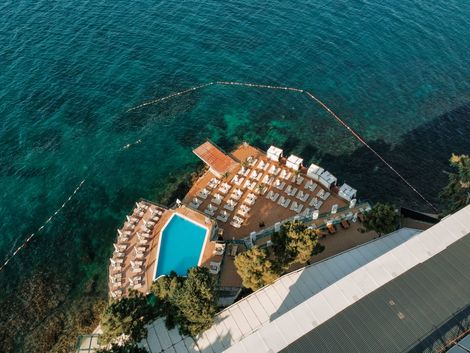 Vira Otel Suites  Sinop Havuz Kusbakisi Fotograf