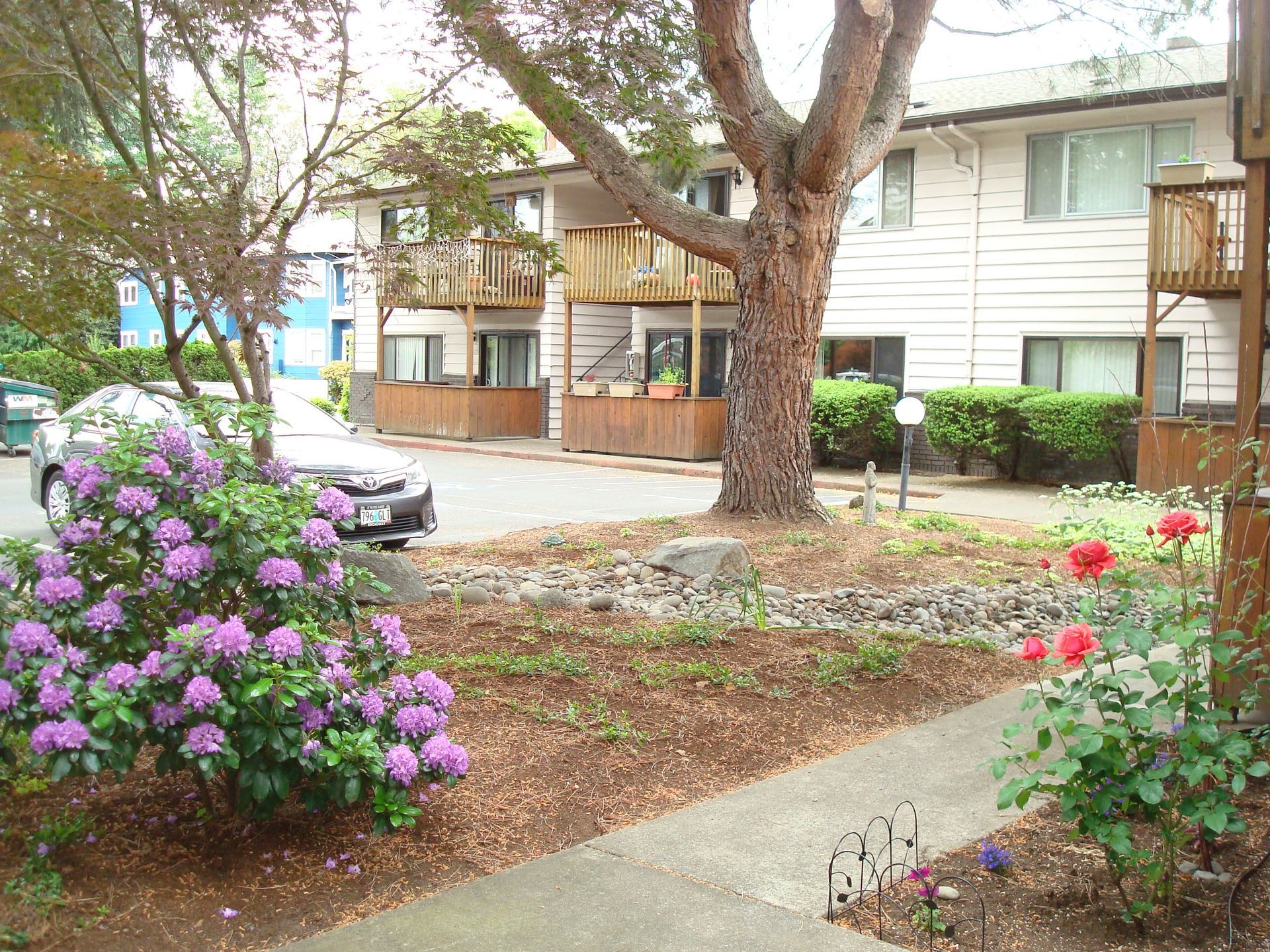 Irvington Court outside