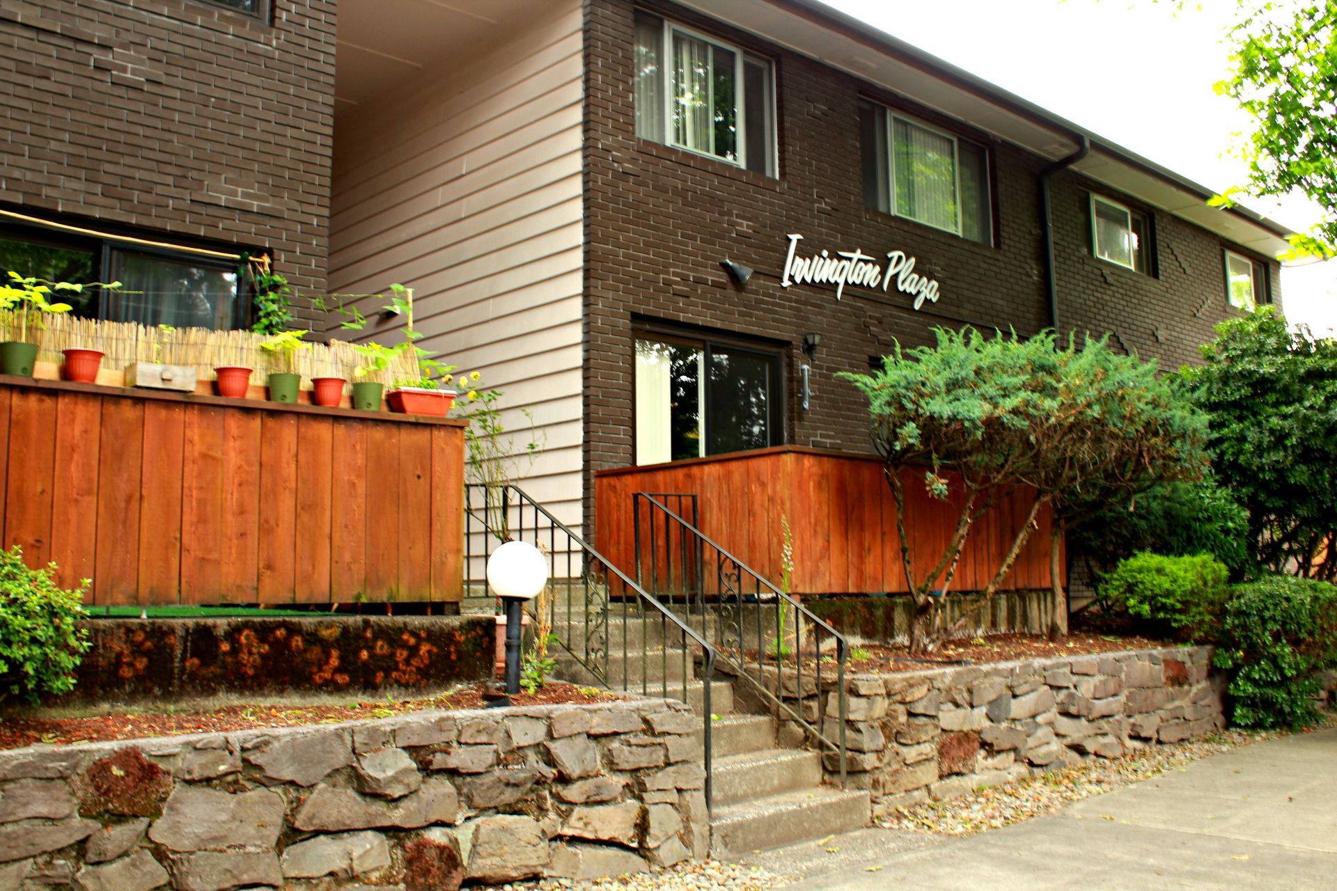 Irvington Plaza exterior