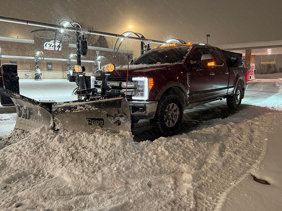 COMMERCIAL SNOW & ICE REMOVAL