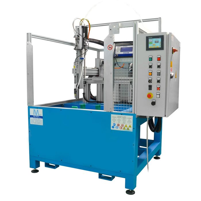 auto feeding eyeletting machine