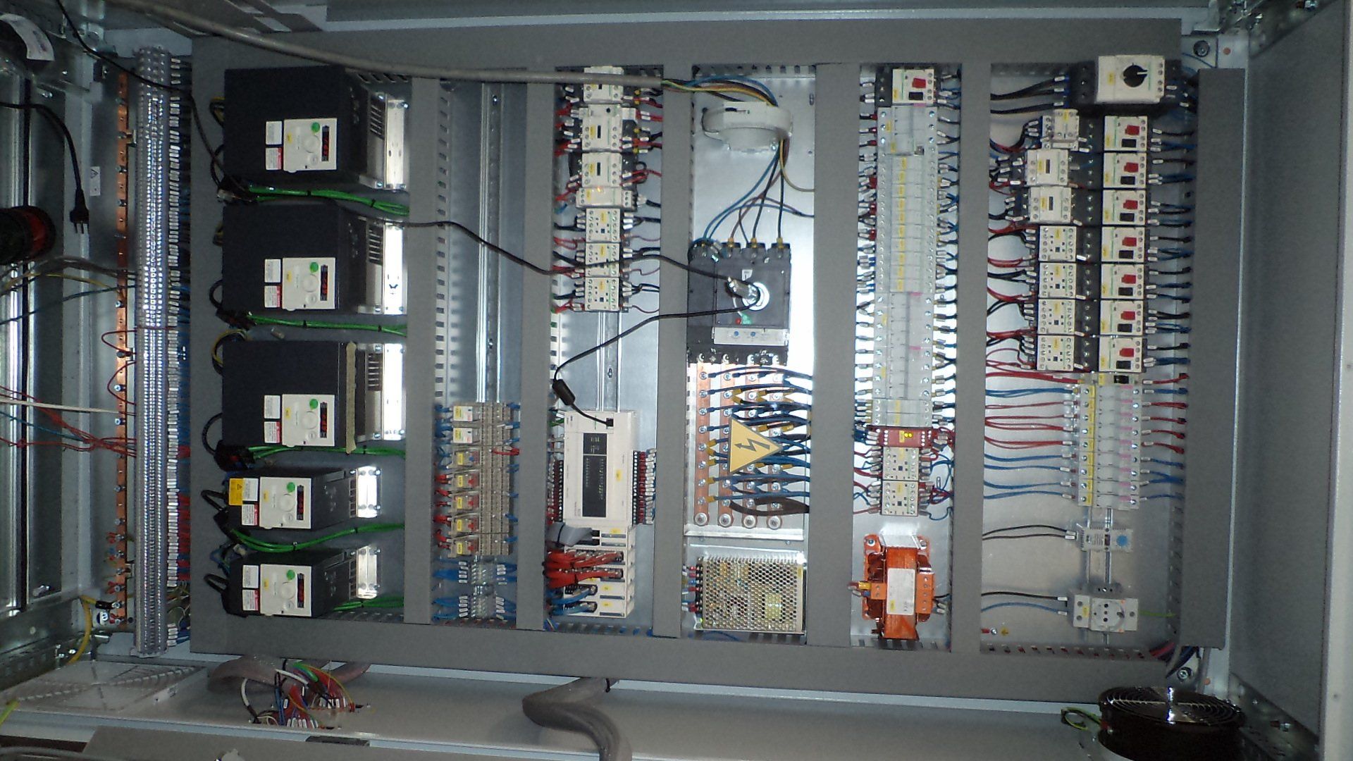 Impianti elettrici industriali e civili - installazione e manutenzione