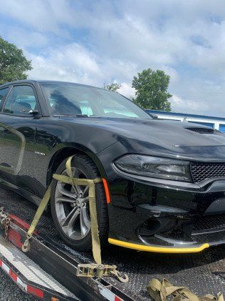 towed black car