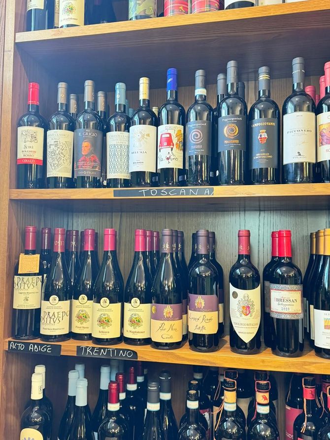 enoteca vari vini