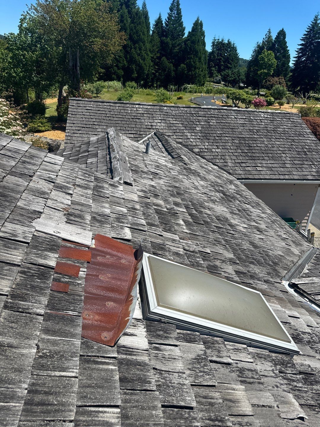 Roof before restoration by OTR in Centralia, Washington