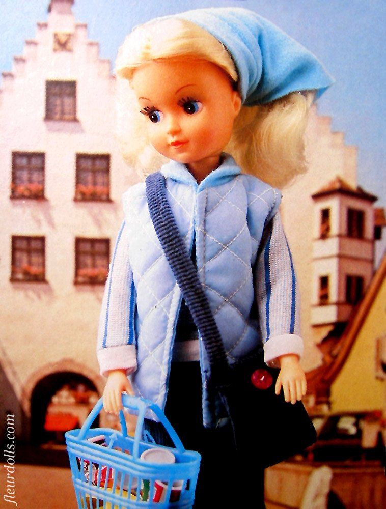 Shopping Fleur doll blue basket promo