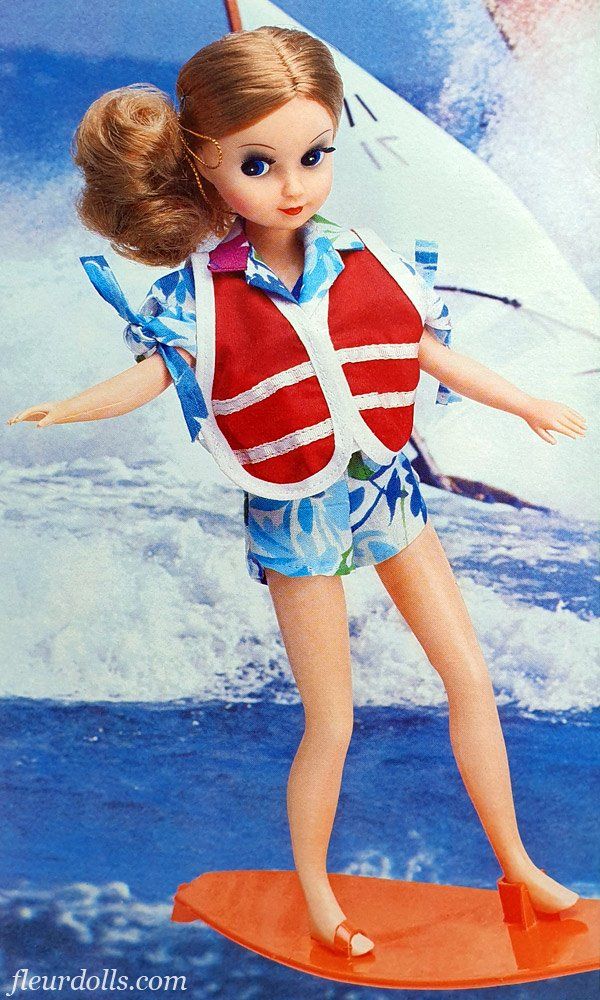 Surfing Fleur doll promo