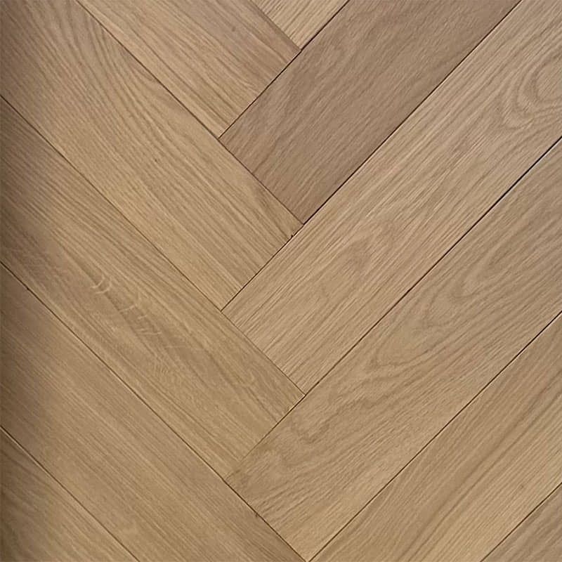 PISO DE INGENIERÍA DE MADERA ROBLE SELECT HERRINGBONE