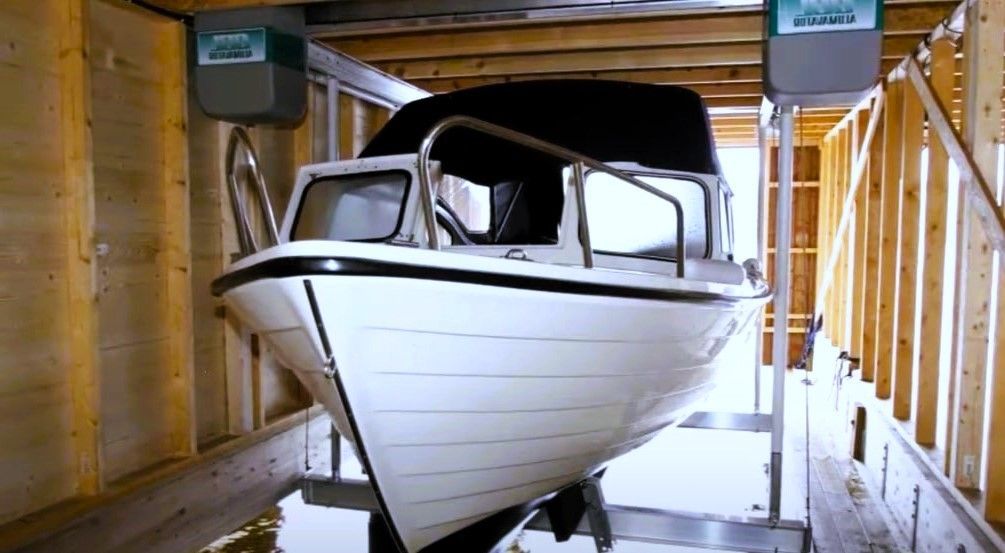 Custom boat lift at Tampa Boat House.
