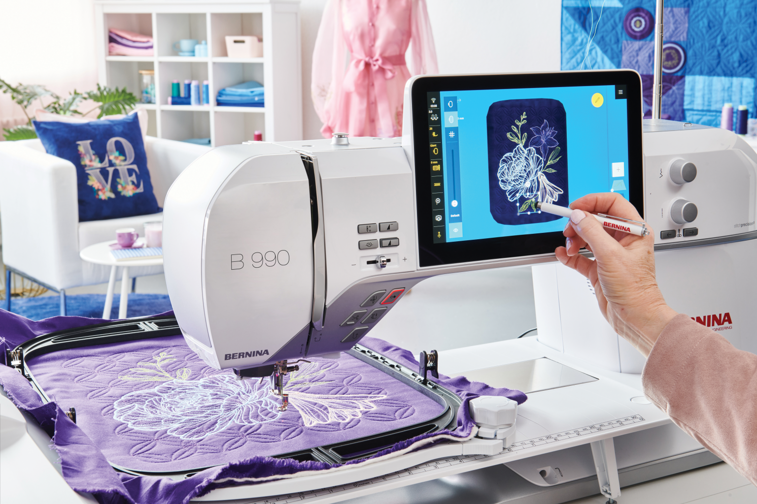Bernina-990-in-action