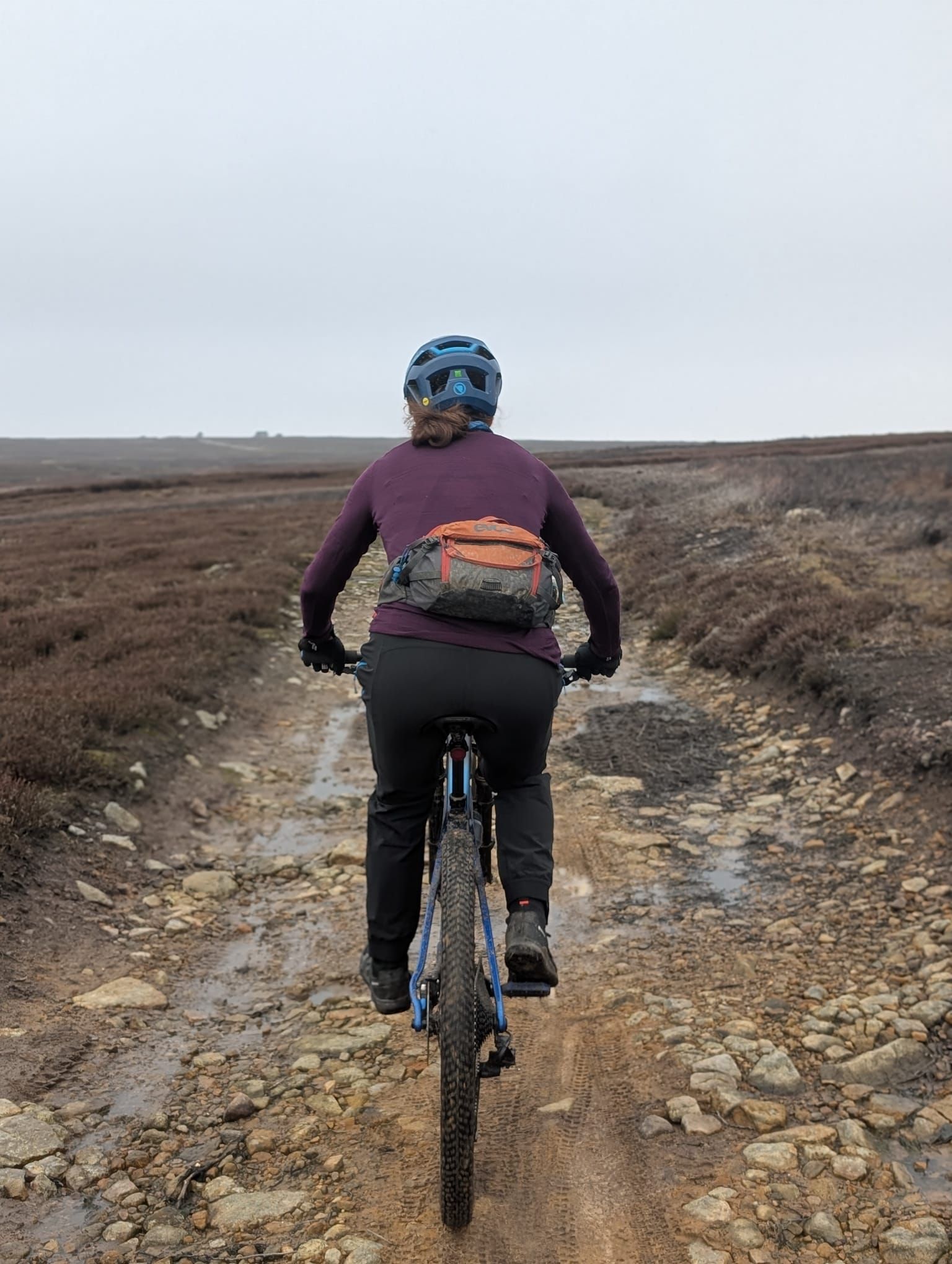 Photo of single cyclist