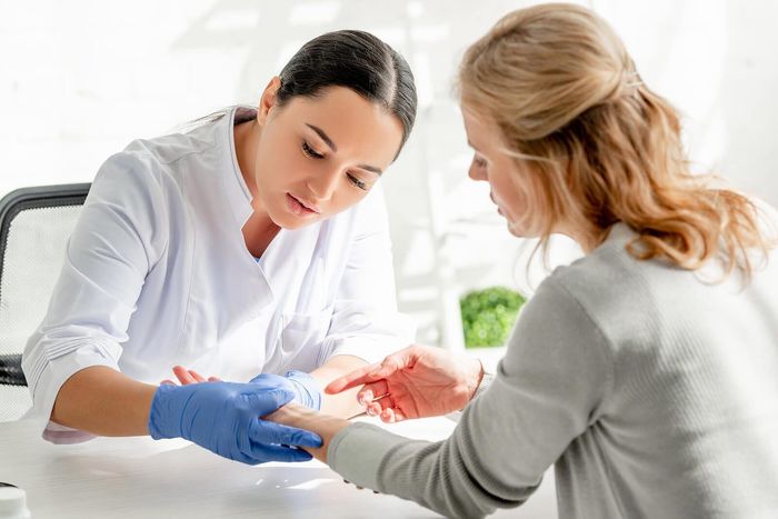 CUTEM CLÍNICA Y FARMACIA DERMATOLÓGICA