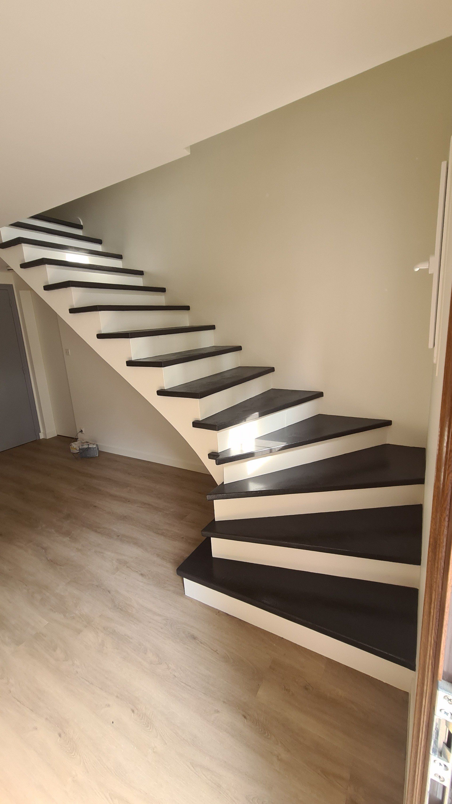 Relookage d'Escalier Avant