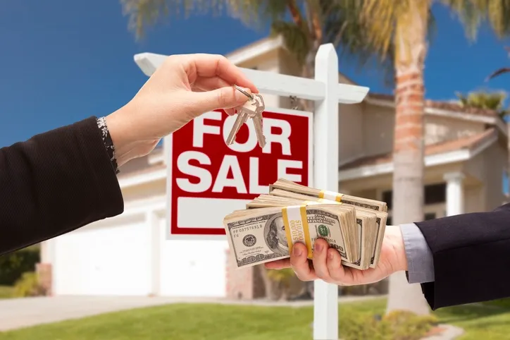 Cash sell for selling your house fast.