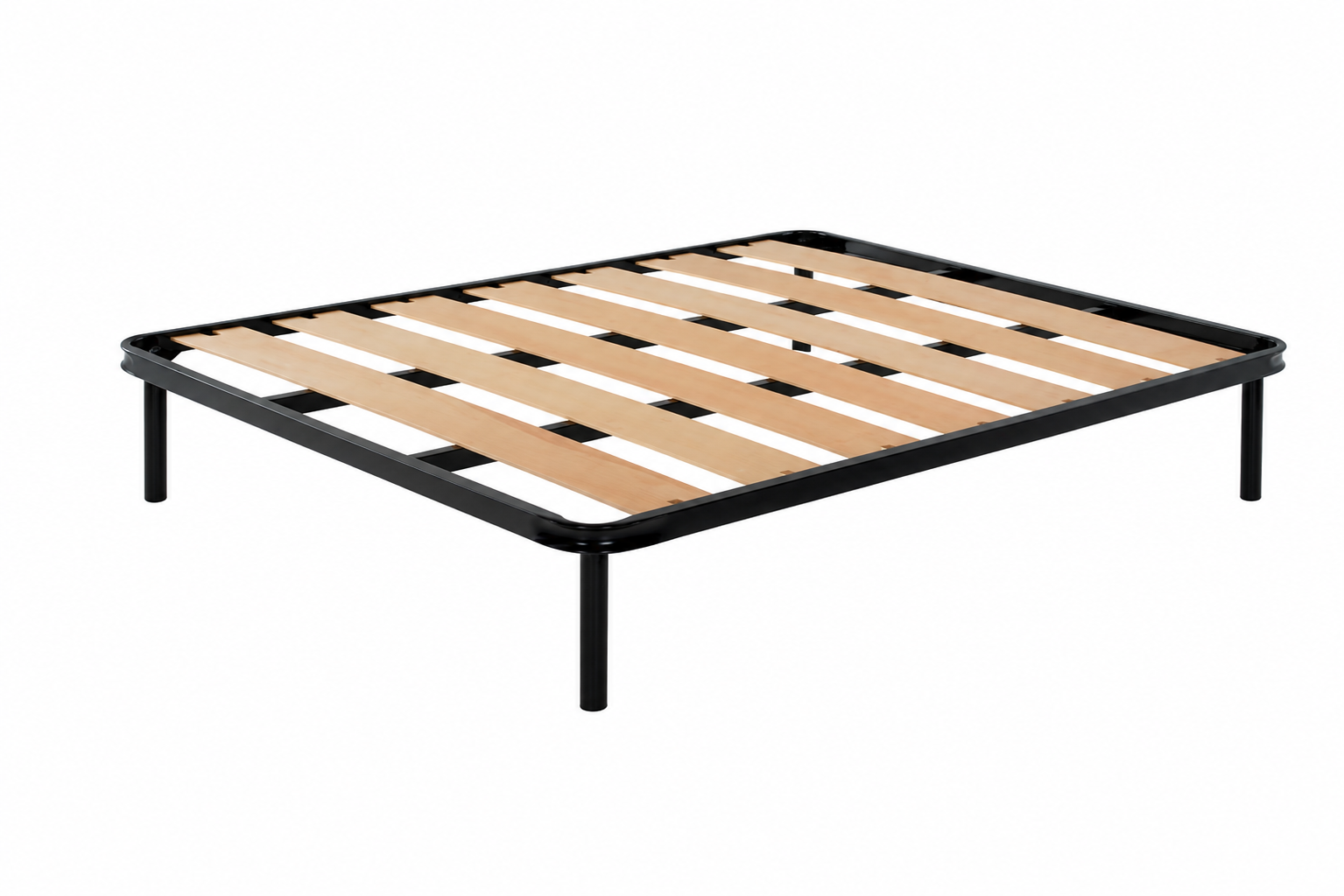 Struttura letto in metallo nero con doghe in legno su sfondo bianco.