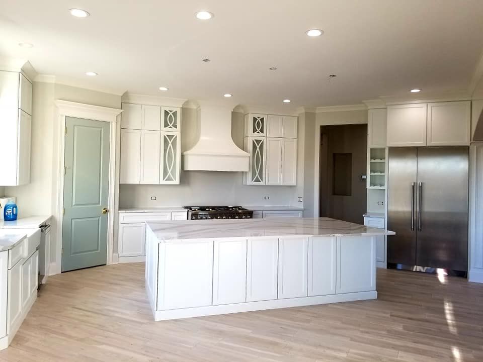 Custom White Kitchen Cabinets Broadview IL