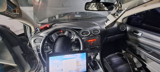 Ford Ranger en taller con software Ford IDS