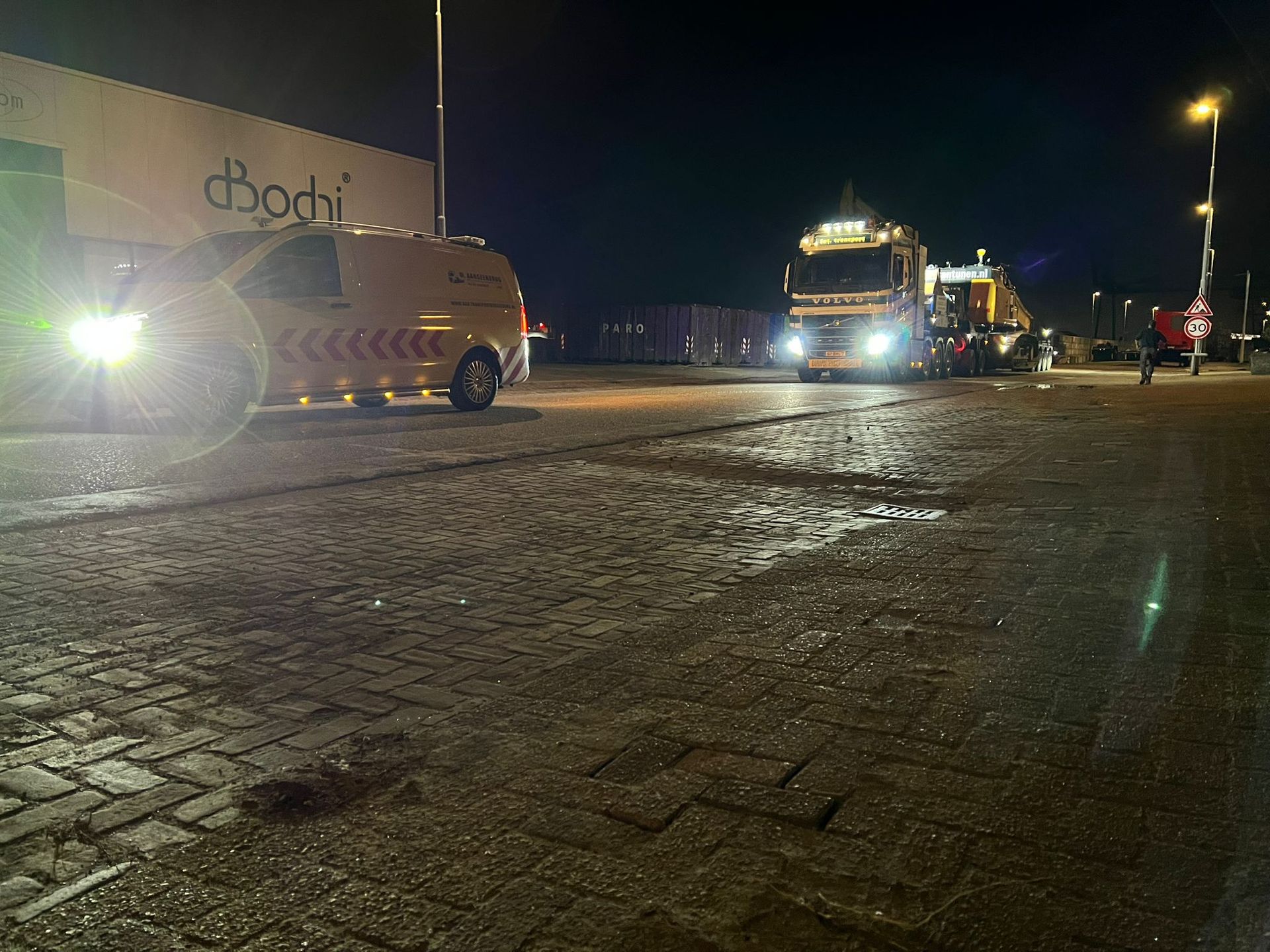 W. Aangeenbrug Transport & Begeleiding