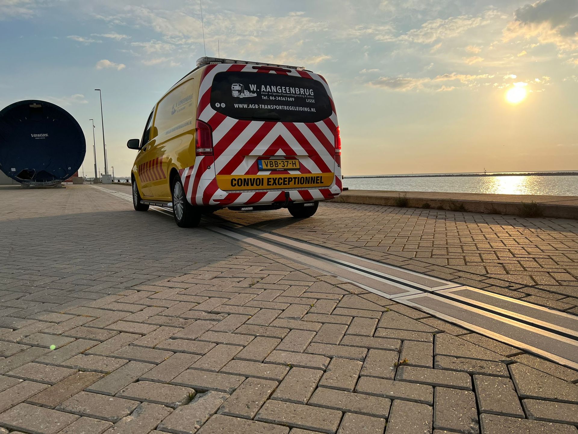 W. Aangeenbrug Transport & Begeleiding