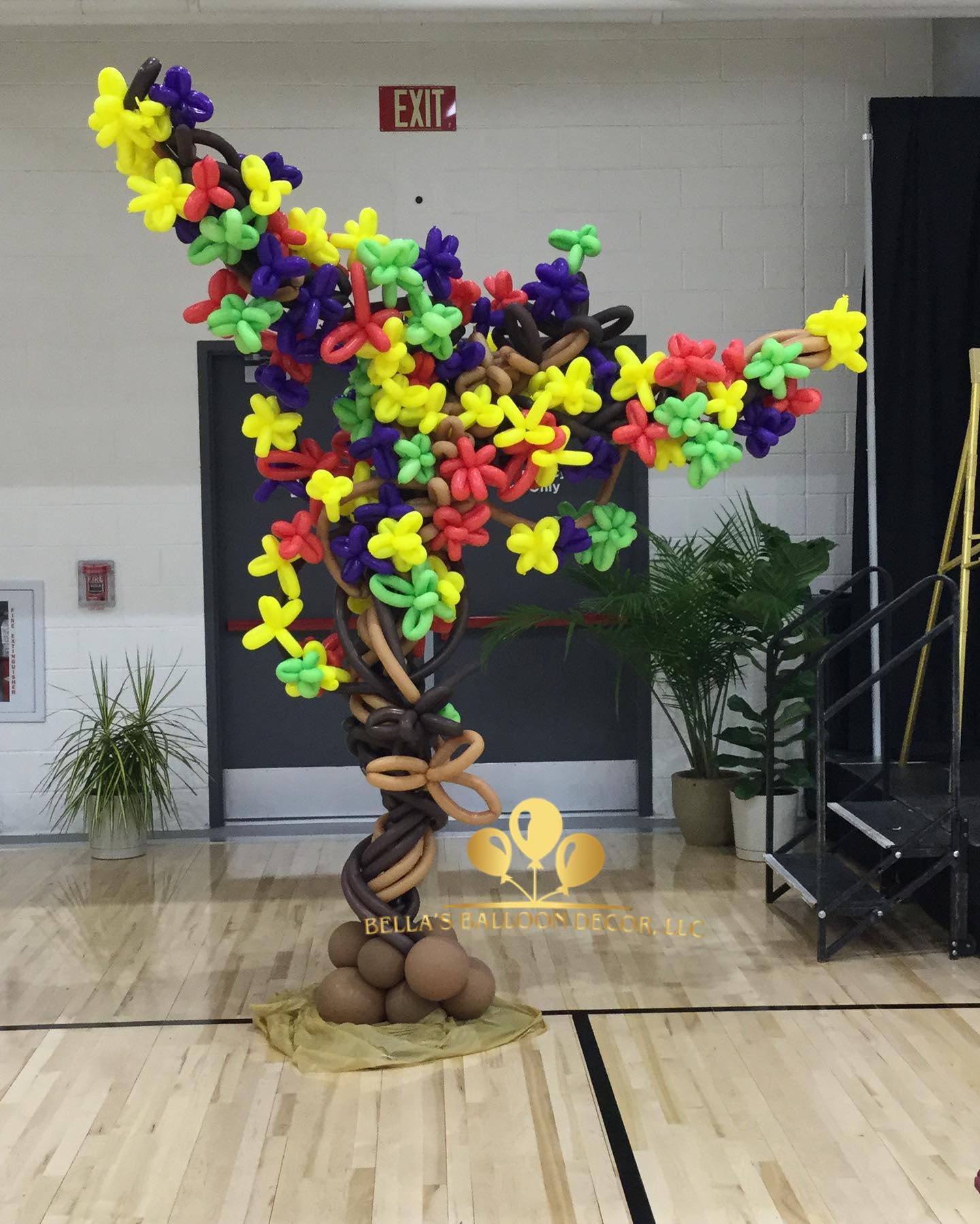 Boost Your Event With Stunning Balloon Sculpture