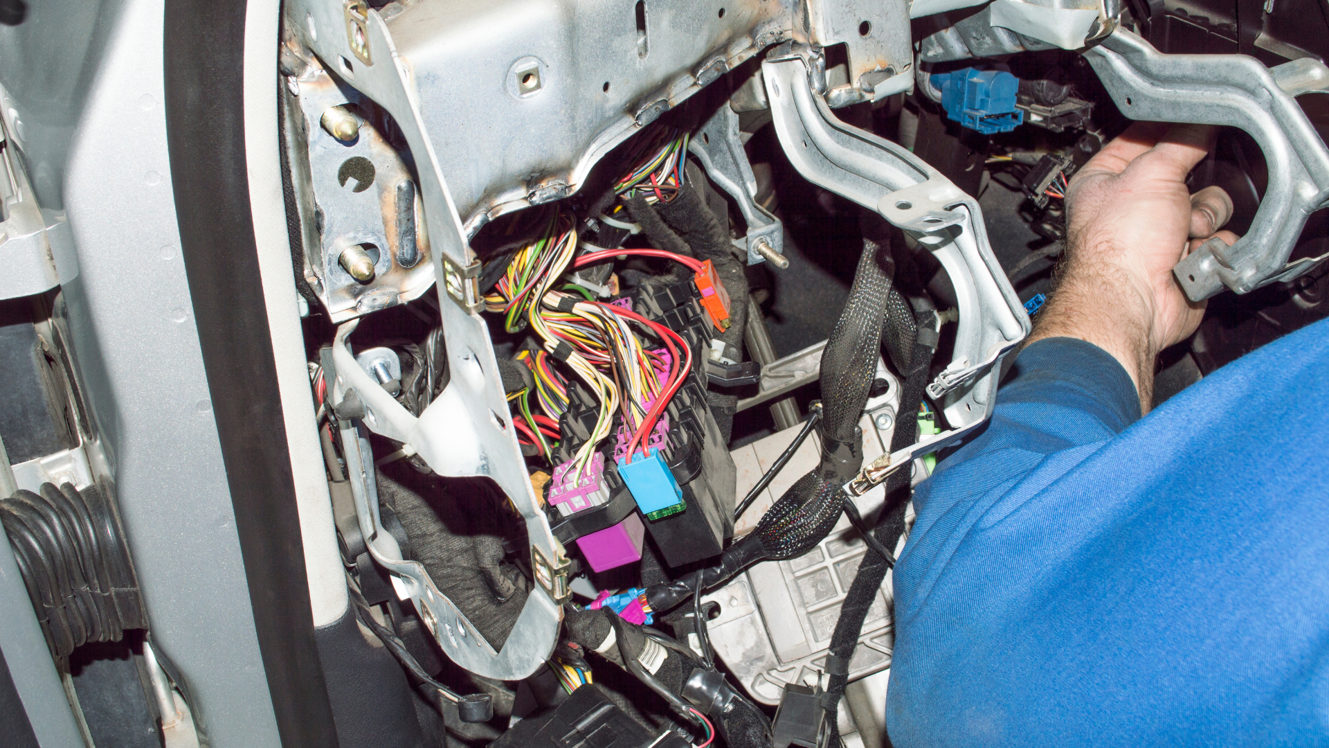 Auto Electrical Diagnostics and Repairs nerang gold coast