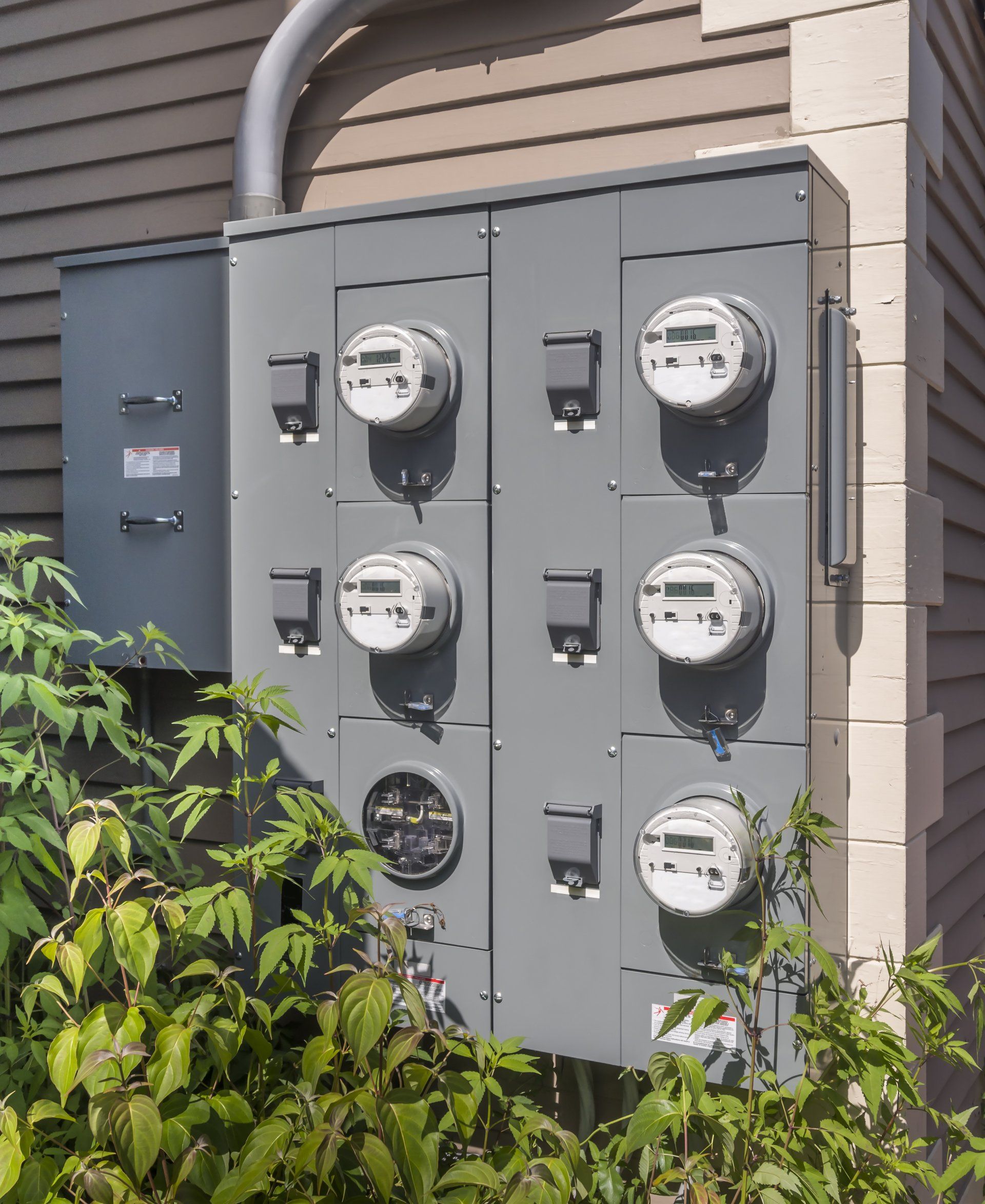 commercial electrician in Western MA